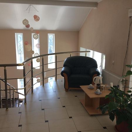 Hotel Paulina Falesti Esterno foto