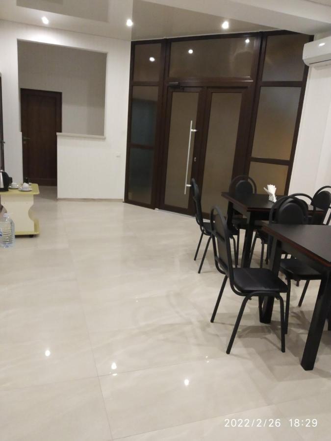 Hotel Paulina Falesti Esterno foto