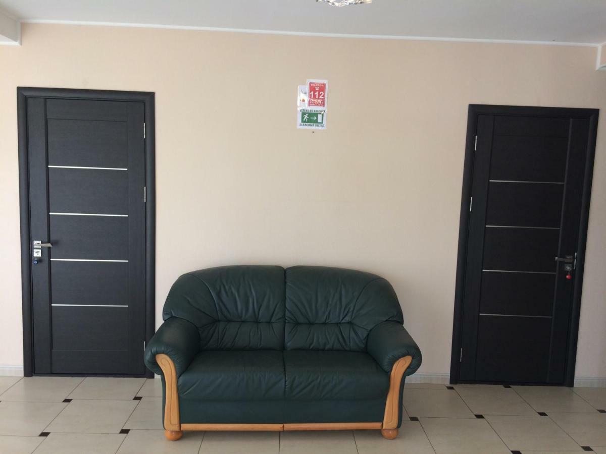 Hotel Paulina Falesti Esterno foto
